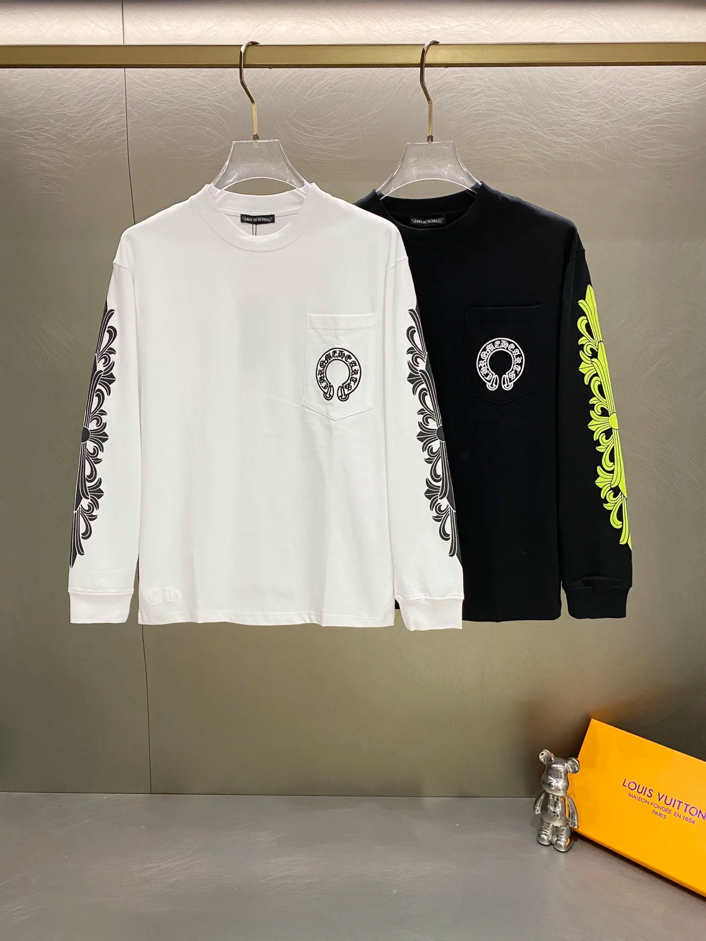 145 Chrome Hearts T logo Same Style ：Black White Size S-XL